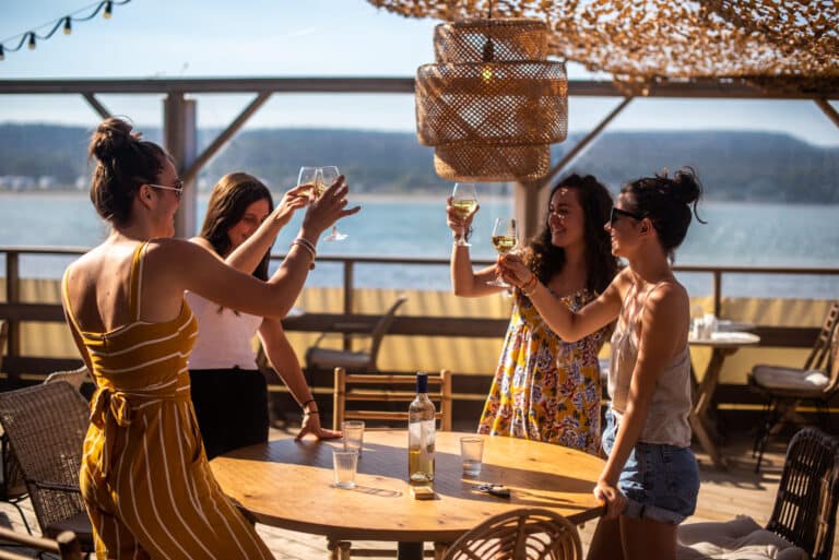 Restaurant et plage privée pour séminaire à la mer, Gruissan